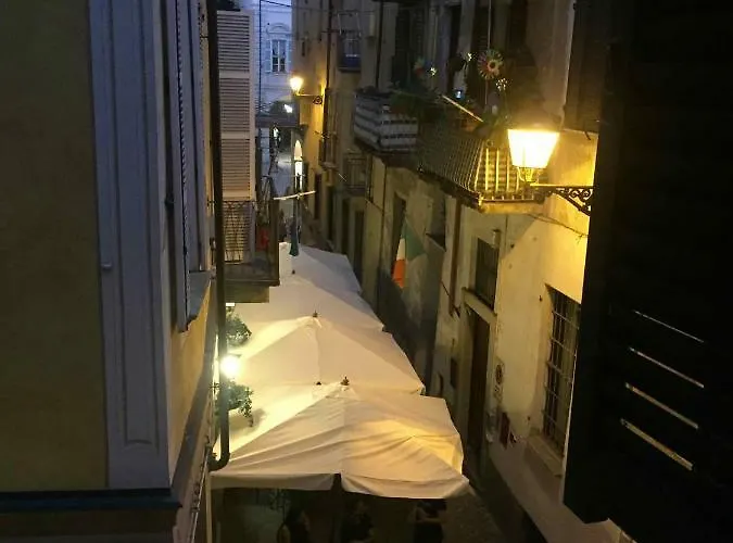 Lovely Barra Di Ferro Centro Storico Апартаменты *
